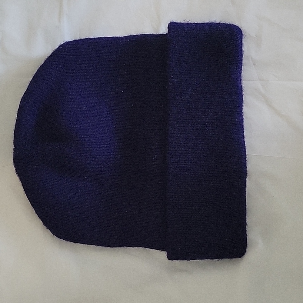 Small size Toque unisex,- Women's- Kids purple no tags